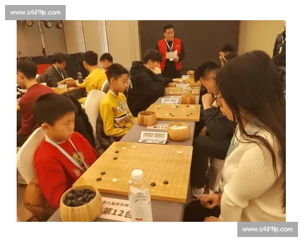 围棋业余比赛精彩纷呈 锤炼棋艺激发竞技潜力