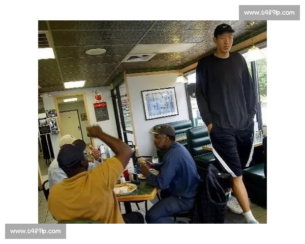 孙明明赛场精彩表现引发观众热烈关注与讨论 孙明明赛场精彩表现引发观众热烈关注与讨论